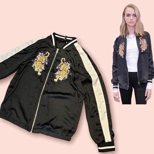 H&M Tiger bomber // Embroidered baseball jacket